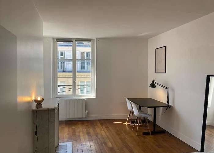 Au Cœur Du Marais, Centre De *